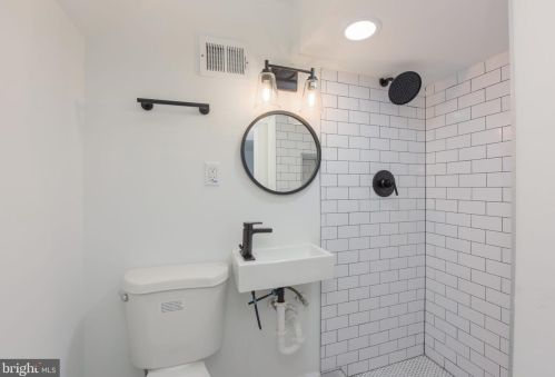 418 Brandywine St, Washington DC  20032-3653 exterior