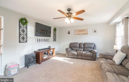 256 Lexington Rd, Collegeville PA  19473-1204 exterior