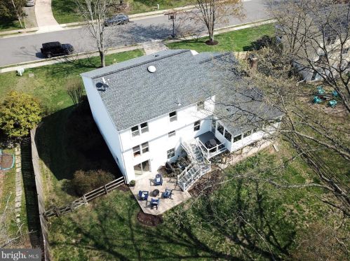 1512 Coat Ridge Rd, Herndon, VA 20170-2726
