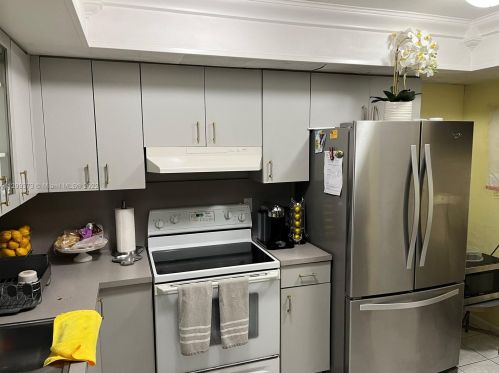 7140 15th Ct, Hialeah, FL 33014-3809