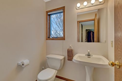 29117 Lake Ave, Paynesville MN  56362-9761 exterior