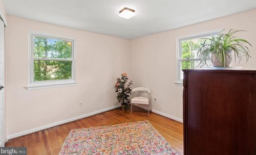 18 Aristone Dr, Berlin Boro NJ  08009-2254 exterior