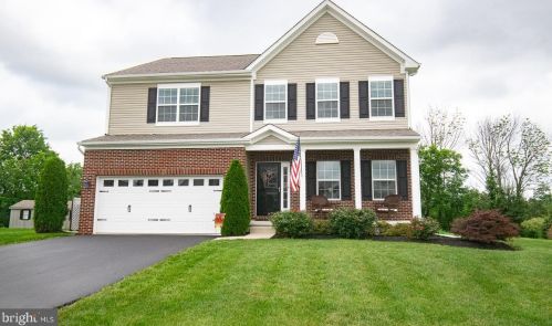 230 Westbury Dr, Gilbertsville, PA 19525-9460