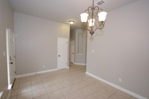 161 Village Commons Blvd, Georgetown TX  78633-4451 exterior