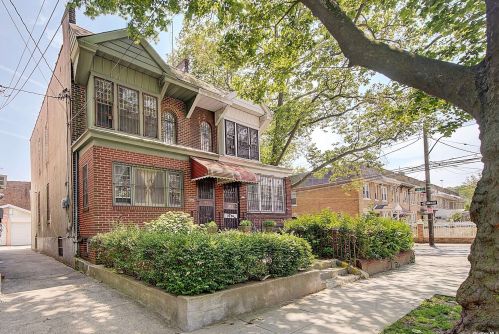 86-04 91st Ave, Jamaica, NY 11421-2822