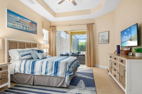 6501 Caldecott Dr, Naples FL  34113-3196 exterior