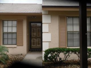 1819 Rising Sun Dr, Tarpon Springs, FL 34690-5538
