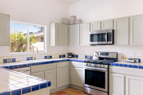 53660 Avenida Mendoza, La Quinta CA  92253-3574 exterior
