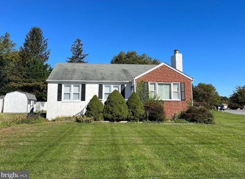 2717 Naamans Rd, Wilmington, DE 19810-1185