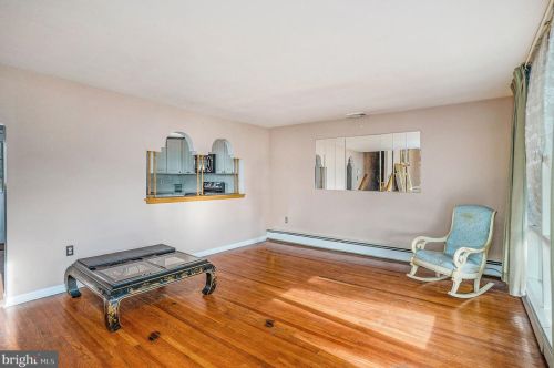 405 Knight Rd, Prospectville PA  19002-4252 exterior