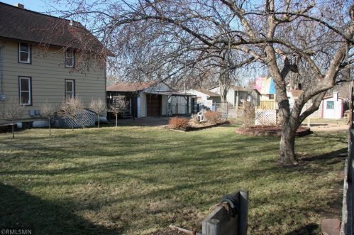 217 30th Ave, Saint Cloud, MN 56304-9591