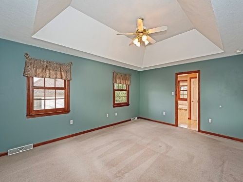 1640 Norman Dr, Sewickley PA  15143-8557 exterior