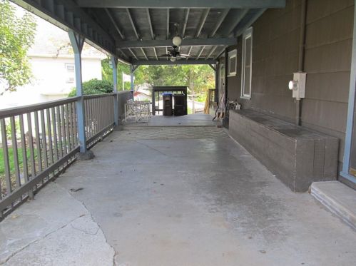 448 Broad St, Grove City PA  16127-2201 exterior