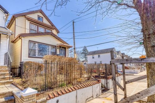 93-59 Francis Lewis Blvd, Jamaica, NY 11428-1673