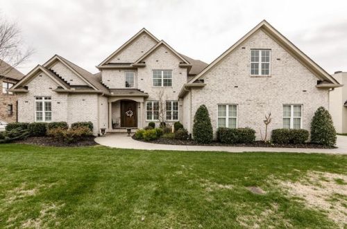 1063 Gadwall Cir, Hendersonville, TN 37075-6321
