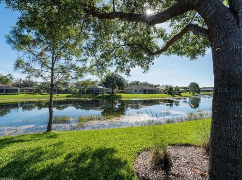 3729 Ashley Ct, Naples, FL 34116-7327