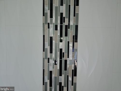 28 Buckingham Dr, Willingboro NJ  08046-1623 exterior