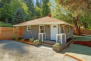 16829 Renton Issaquah Rd, Seattle WA  98059-8304 exterior