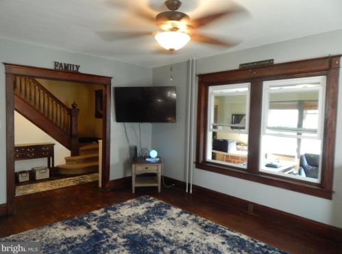 311 Delaware Ave, Lansdale PA 19446-3521 exterior