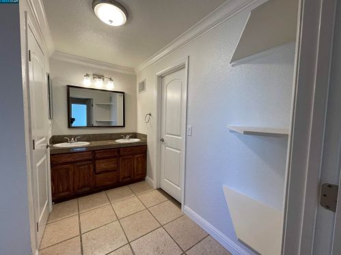 1870 Summerfield Ct, Oakley CA  94561-3074 exterior