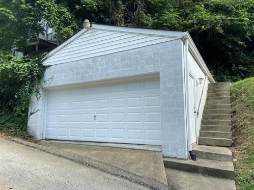 907 Crescent Ave, Sewickley, PA 15143-2301