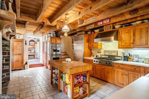 2564 Skippack Pike, Lansdale PA exterior