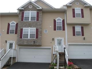 218 Mountain Dr, Collier Township, PA 15106-2266