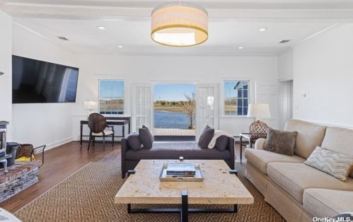 63745 Route 25, Southold NY  11971-4719 exterior