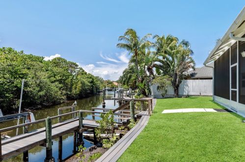 14019 Miller Dr, West Palm Beach FL  33410-1131 exterior