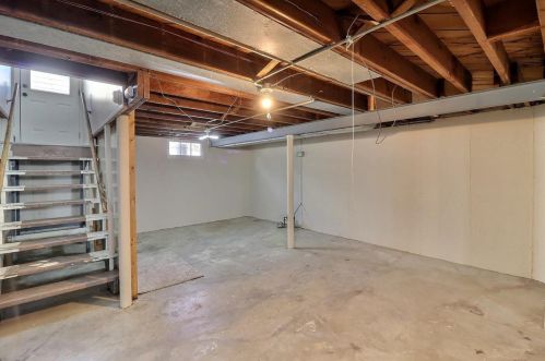 1240 Marian Ln, Green Bay WI  54304-2338 exterior