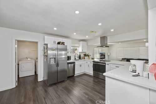 21906 Martin St, Perris CA 92570-8716 exterior