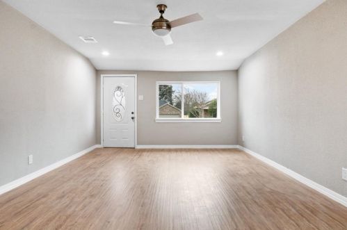 5720 Geddes Ave, Fort Worth, TX 76107-5814