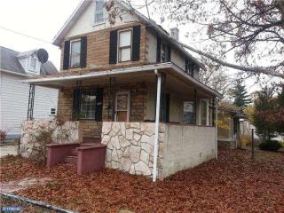 213 Clements Bridge Rd, Runnemede, NJ 08078-1913