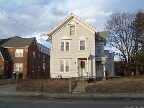 237 Piedmont St, Waterbury, CT 06706-2152