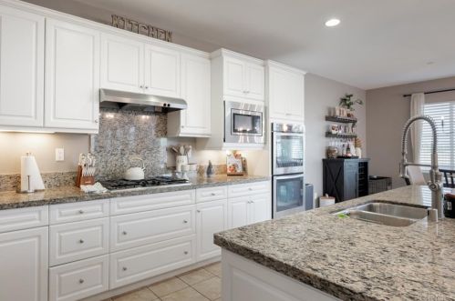 10073 Ranchitos Pl, Lakeside CA  92040-2781 exterior