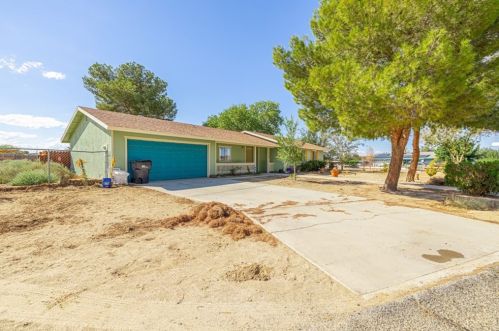 17254 Newmont Ave, Lancaster CA  93535-7429 exterior