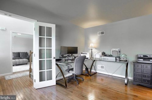 2112 Northview Ln, Harrisburg PA 17110-3911 exterior