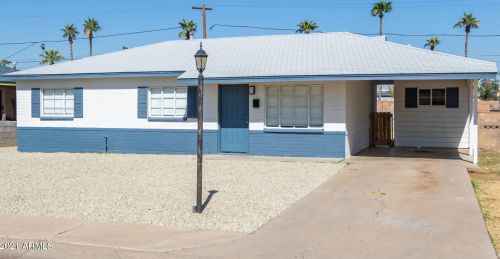 5022 Flynn Ln, Glendale, AZ 85301-3410
