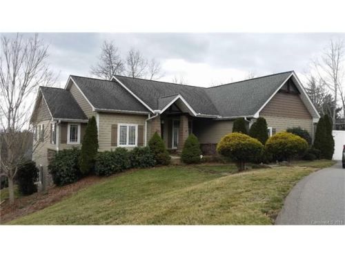 224 Wind Whisper Dr, Asheville, NC 28804