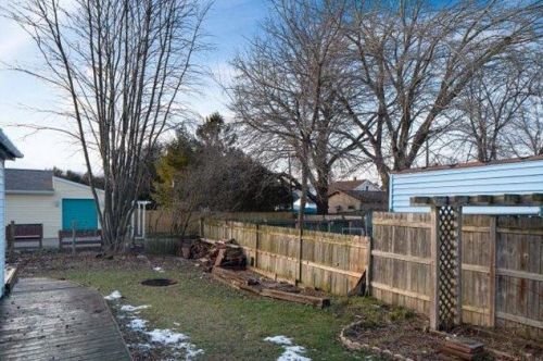 2404 Lincoln Ave, Two Rivers, WI 54241-2431