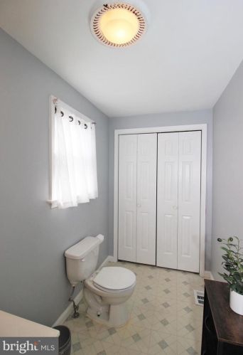 215 Ryans Run, Boothwyn PA  19060-2451 exterior