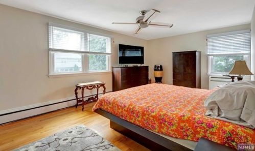 121 Herrick Ave, Teaneck NJ  07666-4106 exterior