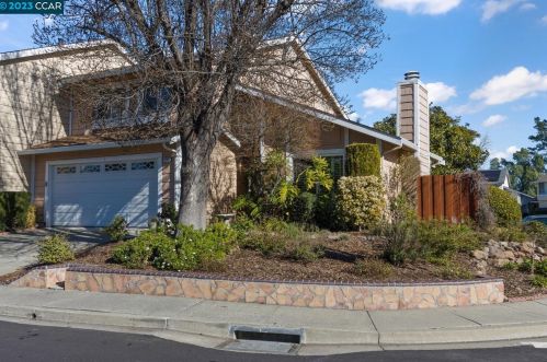 2203 Lake Ridge Dr, Pacheco, CA 94553-6416