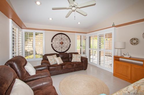 17977 Avenida Alozdra, San Diego CA 92128-1570 exterior