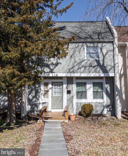 118 Fort Evans Rd, Leesburg, VA 20175-4133