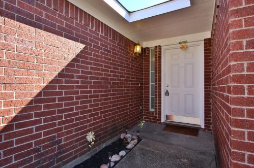 2617 Ensenada Ln, Fort Worth, TX 76108-4995