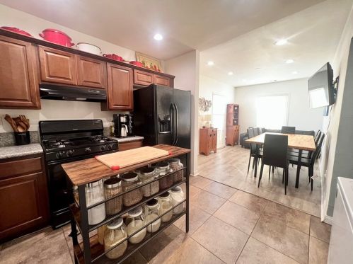 4268 3rd Ave, San Bernardino CA  92407-3002 exterior