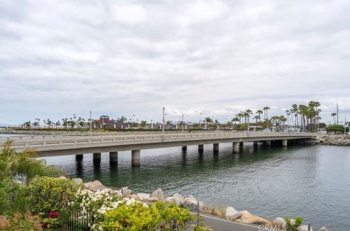 309 Regatta Way, Seal Beach CA  90740-5985 exterior