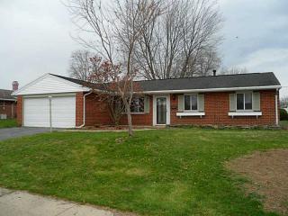 902 Plymouth St, Piqua, OH 45356-2918