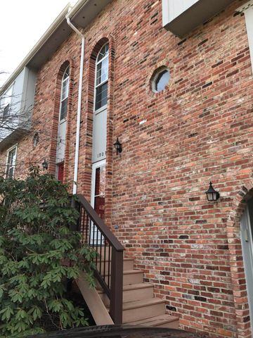1903 Timberglen Dr, Imperial, PA 15126-9238
